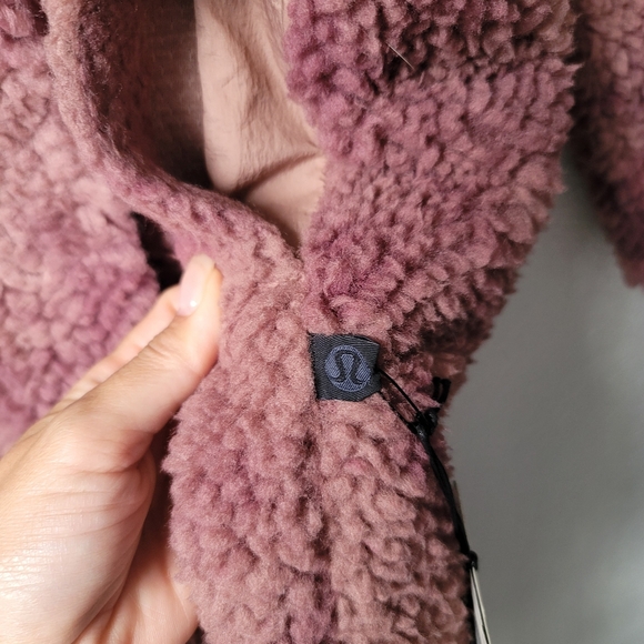 NWT Lululemon lab Textured Fleece Coat, Size 8, Diamond Dye Dusty Bronze Pelt - Picture 6 of 11